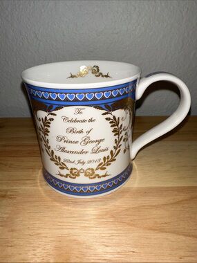 Dunoon Fine Bone China Mug to Celebrate the birth of HRH Prince George
